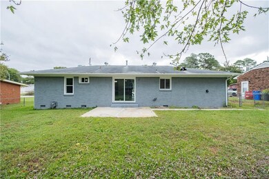 822 Berwick Dr, Fayetteville, NC 28314 - photo 2