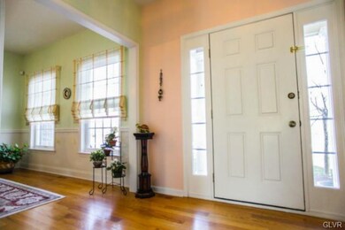 1211 Foxview Dr, Bethlehem, PA 18017 - photo 2