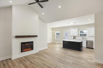 2025_11_November_3404_Roberts_Rd_0012