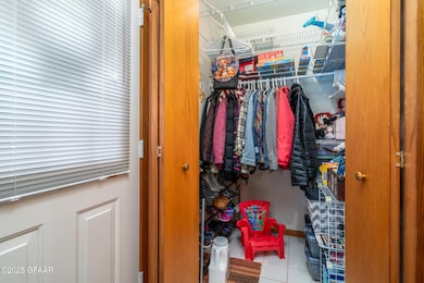 3910 Dacotah View Ct, Grand Forks, ND 58201 - photo 3