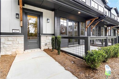 947 Willingham Dr unit 2, Hapeville, GA 30354 - photo 2