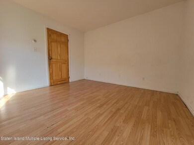 (5) BEDROOM