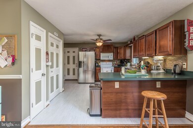 148 Arklow Dr, Cross Junction, VA 22625 - photo 5