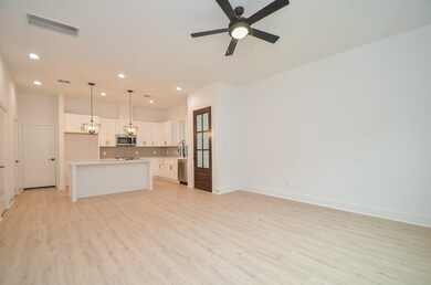 1113 Bruno Place, Houston, TX 77091 - photo 5