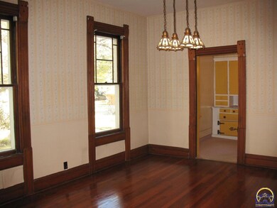 224 SW Woodlawn Ave, Topeka, KS 66606 - photo 7