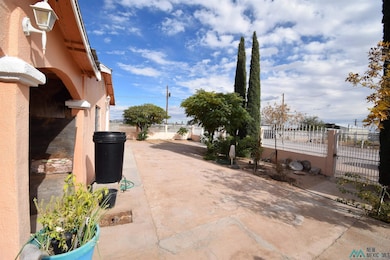 202 N Jefferson St, Columbus, NM 88029 - photo 2