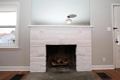 136 S. Hampton14