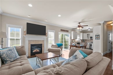 5 Lowndes St, Newport, RI 02840 - photo 7