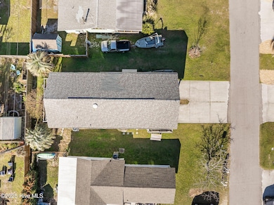 510 S 3rd Ave, Kure Beach, NC 28449 - photo 5