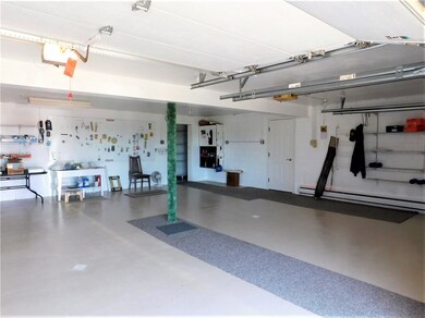 Oversized 2 car garage