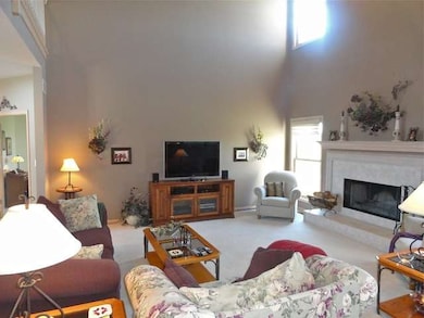 539 Danbury Dr, Oswego, IL 60543 - photo 4