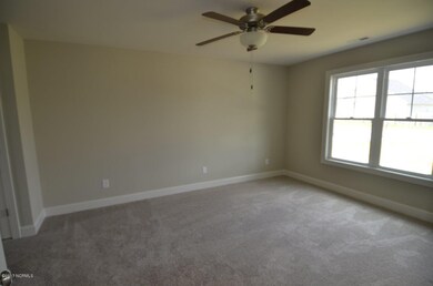 1208 Penncross Dr, Greenville, NC 27834 - photo 6