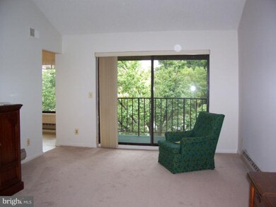 15211 Elkridge Way unit 3A, Silver Spring, MD 20906 - photo 3