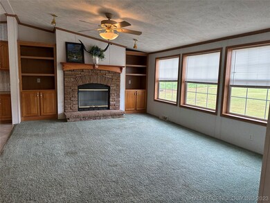 7880 Locust Rd, Weleetka, OK 74880 - photo 5