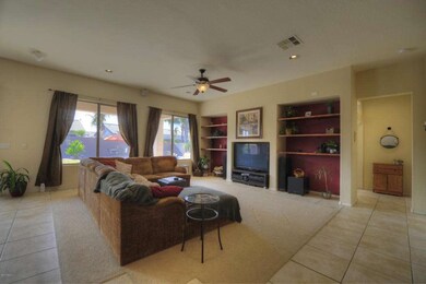 005_Living Room