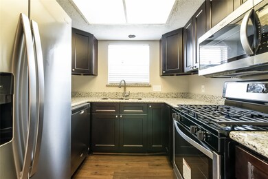 7327 Shady Vale Ln, Houston, TX 77040 - photo 5