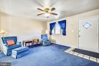 8909 Robin Place, Laurel, MD 20708 - photo 5