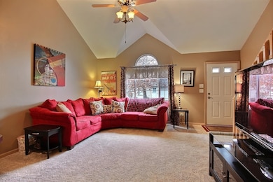 8937 Price Cir, Highland, IN 46322 - photo 5