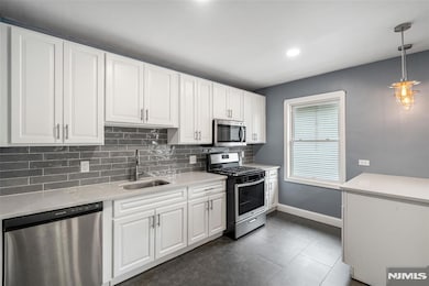 402 Morse Ave unit 2, Ridgefield, NJ 07657 - photo 2