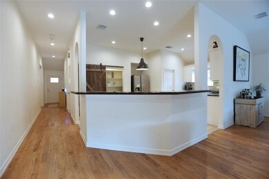 806 Northwood St, Houston, TX 77009 - photo 4