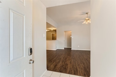 704 Ashbrook Dr, Desoto, TX 75115 - photo 3