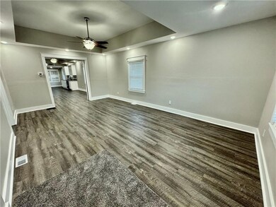 201 W Wimer St, Knob Noster, MO 65336 - photo 3