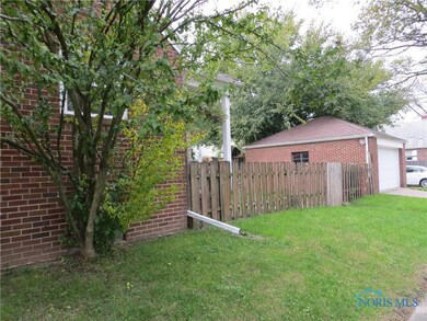 2302 Berdan Ave, Toledo, OH 43613 - photo 6