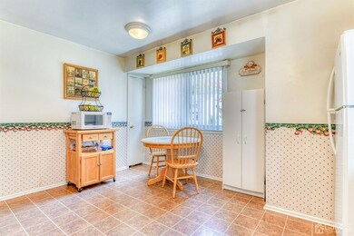 70 Davids Ct, Dayton, NJ 08810 - photo 6