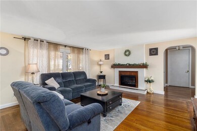 48 Darling St, Warwick, RI 02886 - photo 6