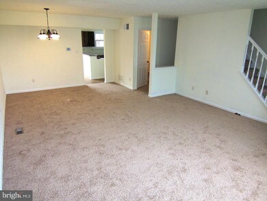 811 Olive Branch Ct, Edgewood, MD 21040 - photo 5