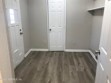 5313 Attleboro St, Jacksonville, FL 32205 - photo 7