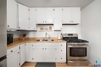 3313 E 18th St, Sioux Falls, SD 57103 - photo 7