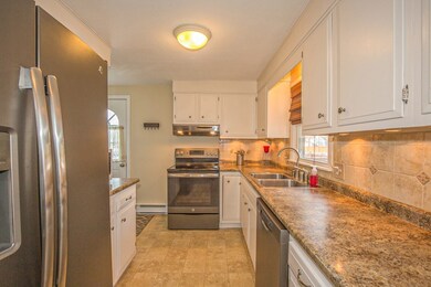 34 Rabideau Dr, Easthampton, MA 01027 - photo 2