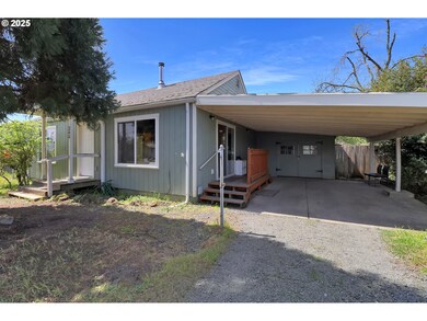 260 Chapman Ln, Springfield, OR 97478 - photo 3