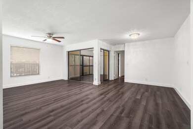 3767 Cocoplum Cir unit 3572, Coconut Creek, FL 33063 - photo 6