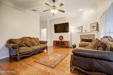 409 Pavilion Dr-5