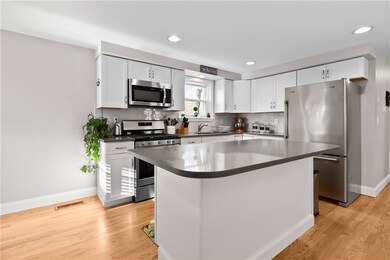 36 Galant Dr, Warwick, RI 02886 - photo 4