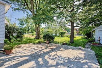 616 S Walnut St, Cameron, MO 64429 - photo 4