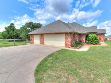 Spacious 3 car garage