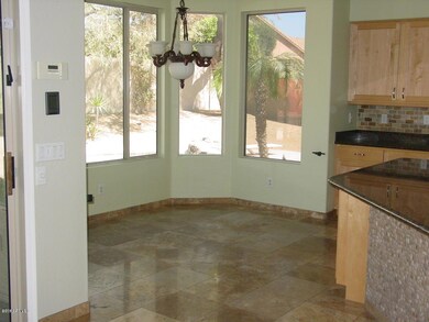 4306 eat in kitchen