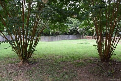 3539 Chapelwood Dr, Gastonia, NC 28052 - photo 5