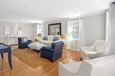 8 Stonegate Ln, Hingham, MA 02043 - photo 4