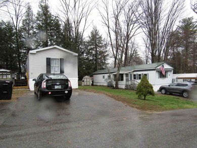 32 White Rock Cir unit 27, Tilton, NH 03276 - photo 4