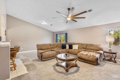 5510 Stillwater Dr, Bakersfield, CA 93313 - photo 7