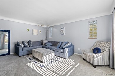 22417 Carolina St, Saint Clair Shores, MI 48080 - photo 4