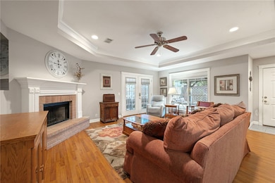 1206 Brook Hollow Ct, Bryan, TX 77802 - photo 6