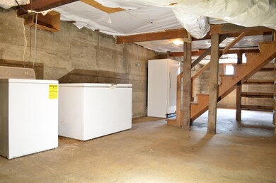 1151 Brookdale Ave, Medford, OR 97504 - photo 6