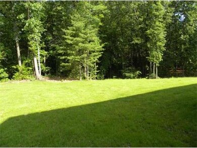 27 Daisy Ln, Ludlow, MA 01056 - photo 3