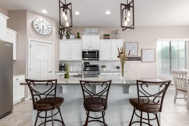 Kitchen/ Breakfast Bar