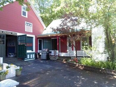 11 Chestnut St, Claremont, NH 03743 - photo 6